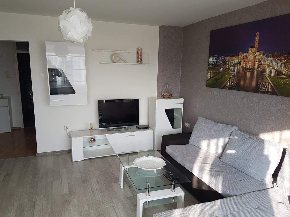 Apartman Vuk - Stan Na Dan Баня Лука Екстериор снимка